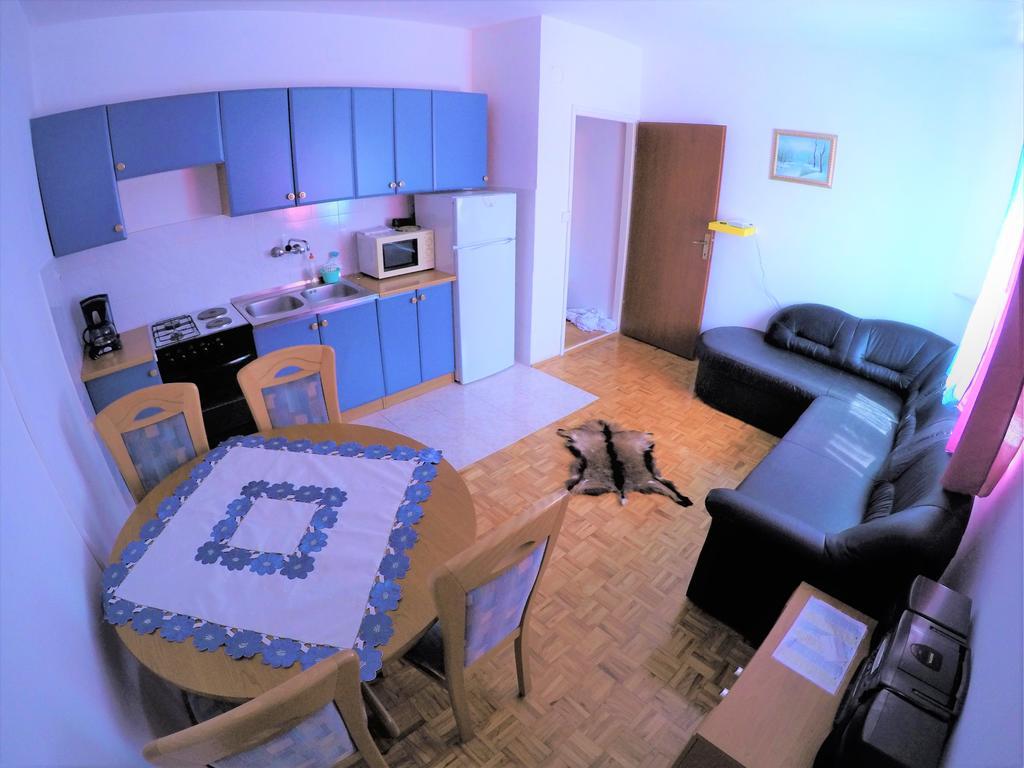 Orange City Apartment'S Repic Biograd Na Moru Eksteriør billede
